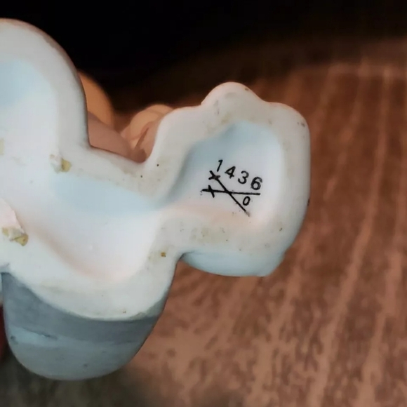 Homco Little Boy And Dog With Gifts #1436 - Picture 5 of 5